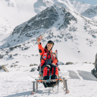 Девушка-колясочница из Бурятии совершила восхождение на вершину Саянских гор